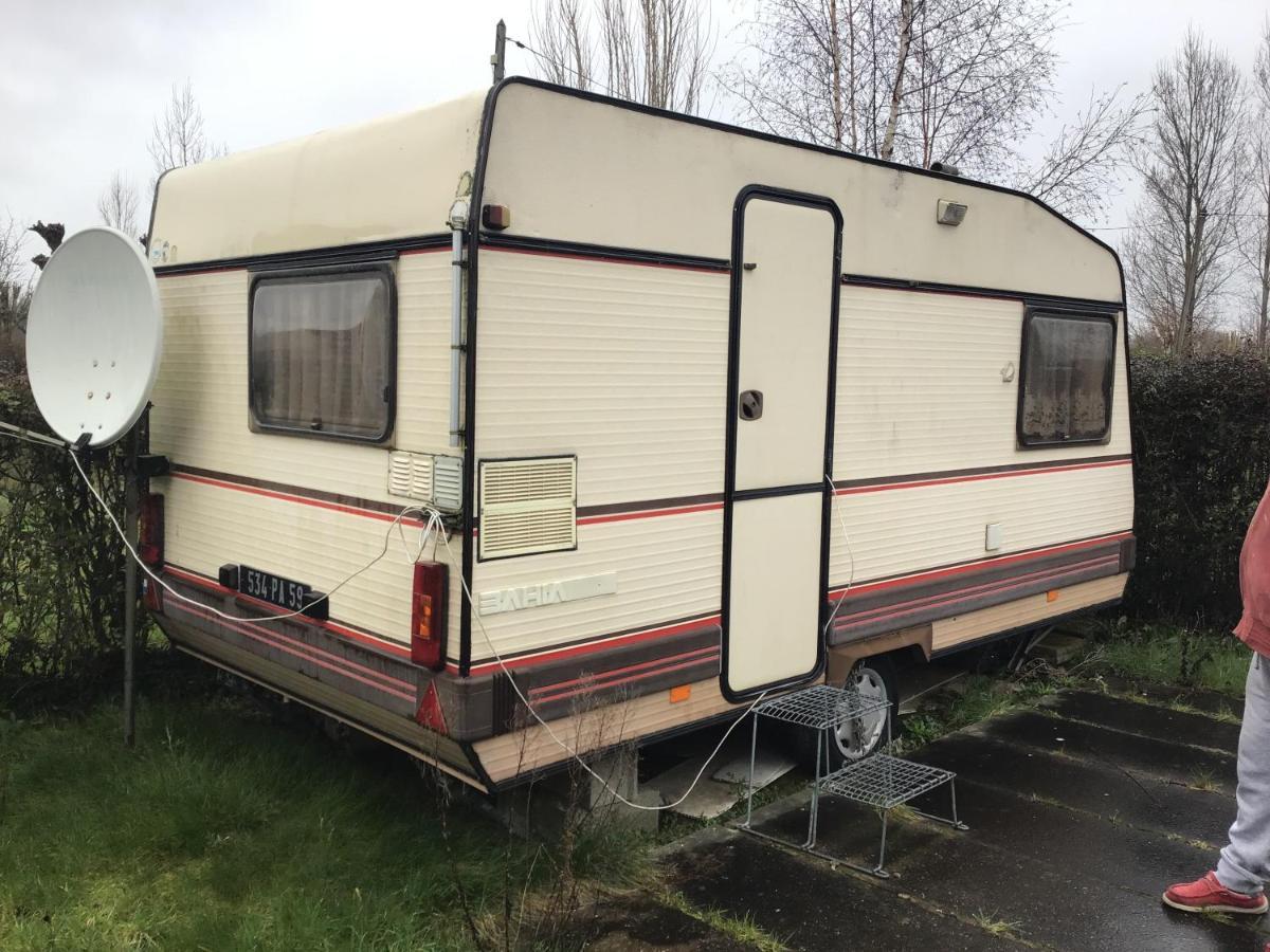 Vintage Caravane Les Attaques Exteriör bild